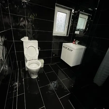 Apartment Arena 2 *